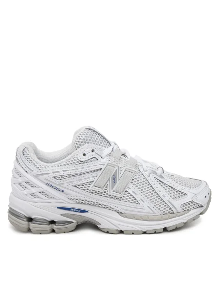 Сникърси New Balance бяло