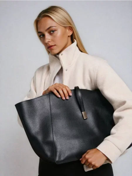 Сумка-шопер зі штучної шкіри чорний