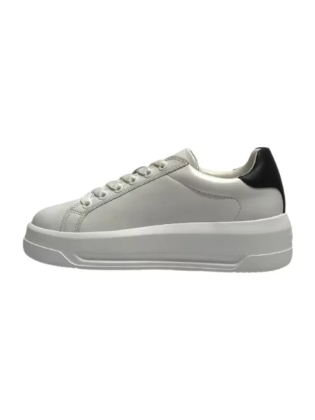 Sneakersy Love Moschino skórzane białe
