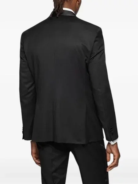 Costum Boss cu rever negru