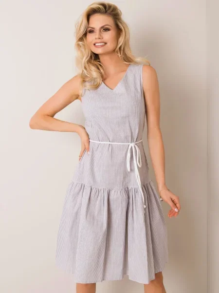Obleka obleka Fashionhunters bela