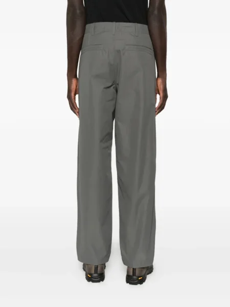 Pantaloni Stone Island cu strasuri gri