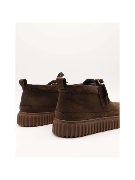 Šnurovacie tenisky Clarks hnedá