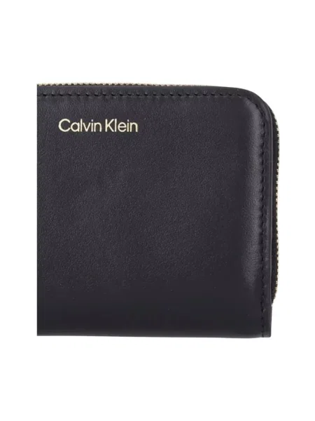Calvin Klein Portfel Ck Medium Flap Zip Around czarny