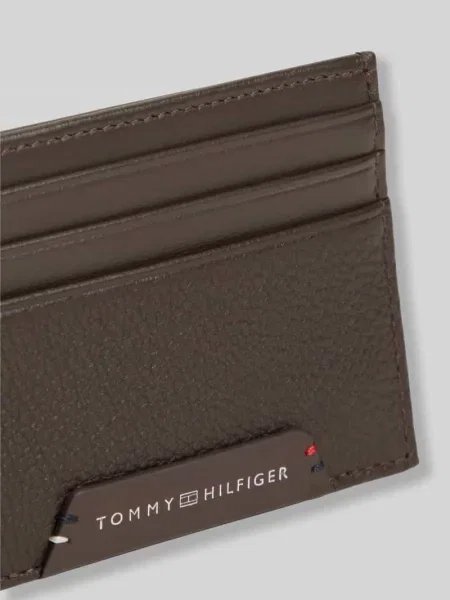 Portfel z naturalnej skóry bydlęcej model CORP CC HOLDER' Tommy Hilfiger
