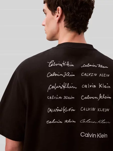 T-shirt o kroju relaxed fit z czystej bawełny Calvin Klein Jeans czarna