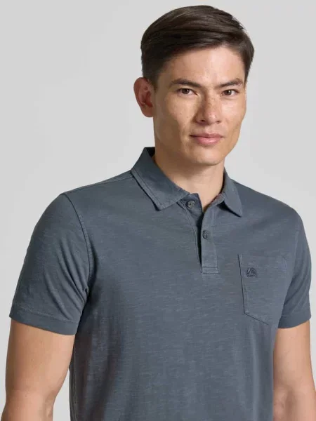 Koszulka polo o kroju regular fit z brustaszą Lerros