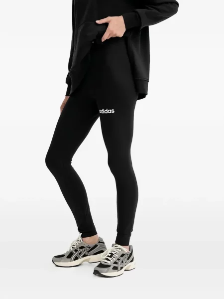 Dryžuotas raštuotas treningas Adidas su sagtimis pilka