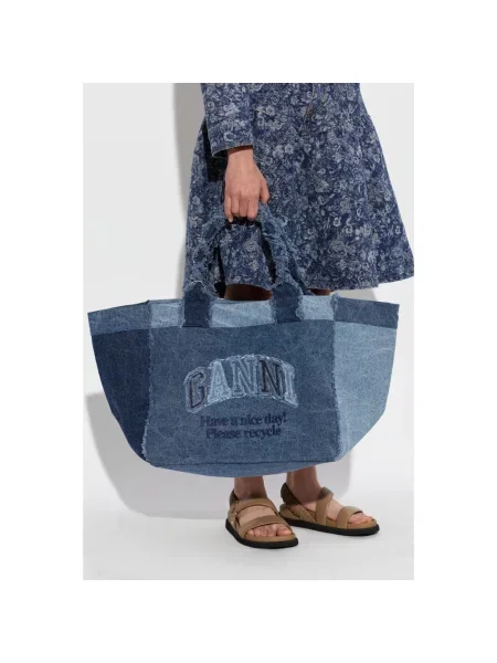Shopperka Ganni z logo niebieska