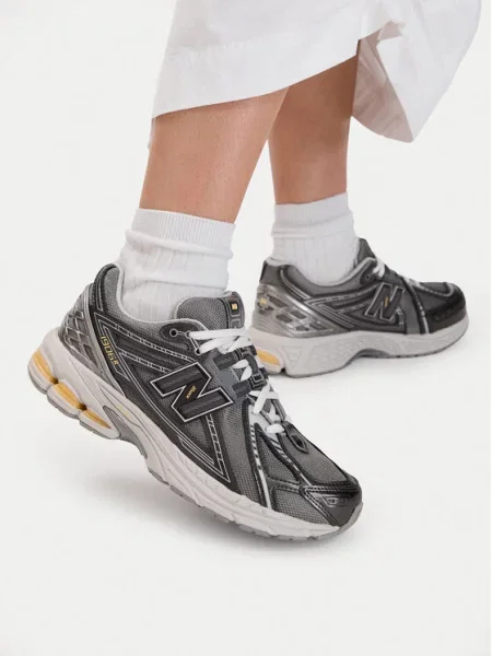 New Balance Sportcipők szürke
