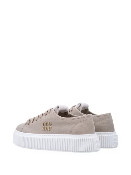Sneaker Miu Miu autogrammal
