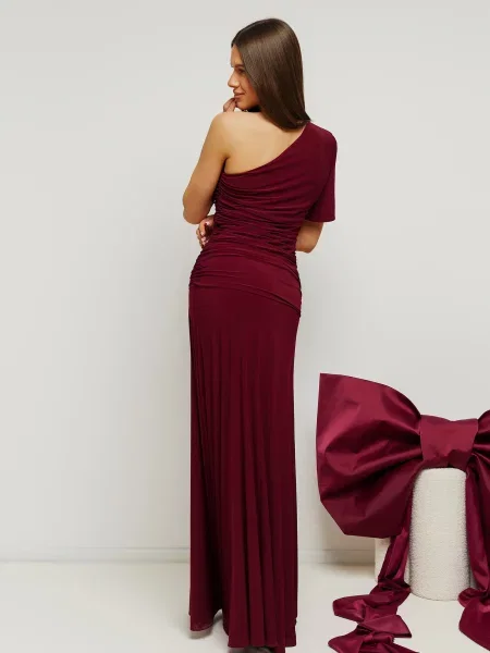 Rochie maxi Made Of Emotion cu un umăr gol