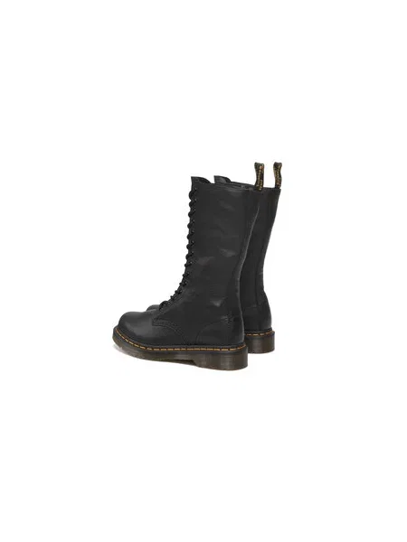 Kotníkové boty Dr. Martens černé