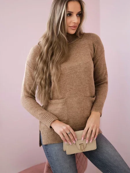 Sweter Kesi ze stójką brązowy