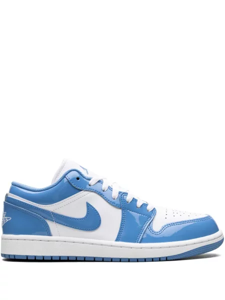 Sneakerși Jordan alb