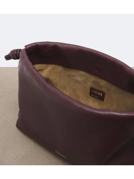 Geantă plic Loewe din piele