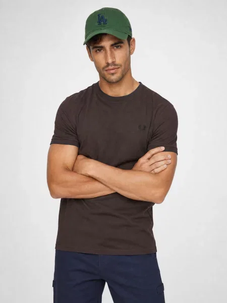 Krepp póló Fred Perry barna