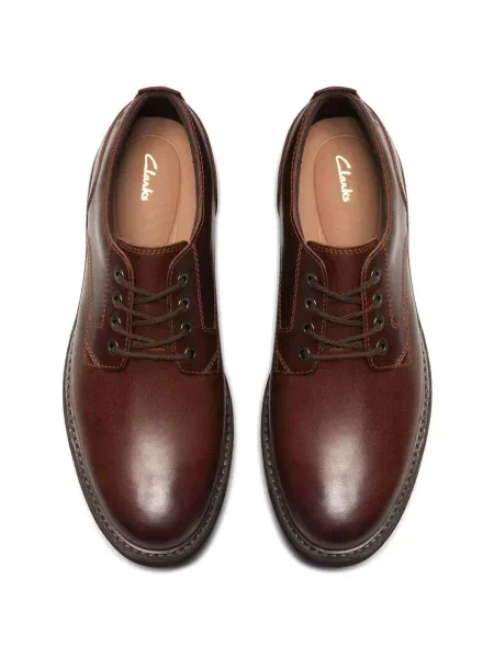 Pantofi Clarks cu legături maro