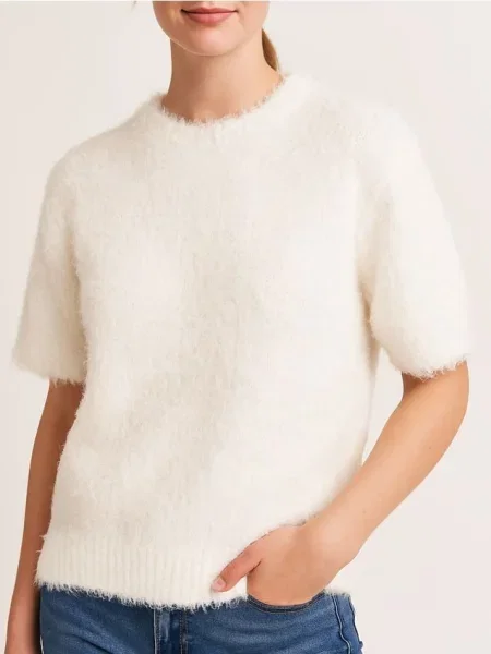 М’яка блузка з короткими рукавами та круглим вирізом білий