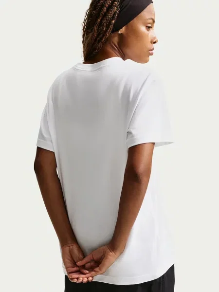 Nike Sportswear T-shirt oversize Classic biała