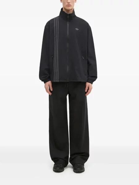 Pantaloni Adidas cu dungi cu broderie din fleece negru