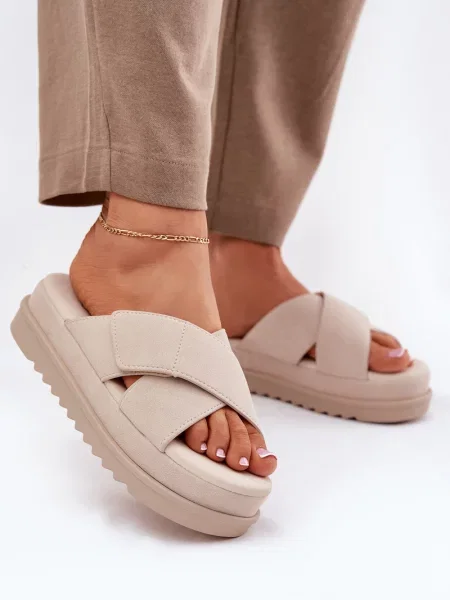 Copati Boto s platformo bež