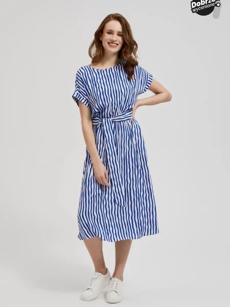 Rochie midi Moodo cu dungi până la genunchi de costum albastru