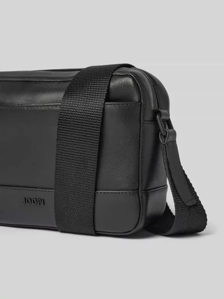 Torba na ramię z detalem z logo model ‘Manciano pino’ Joop! czarna