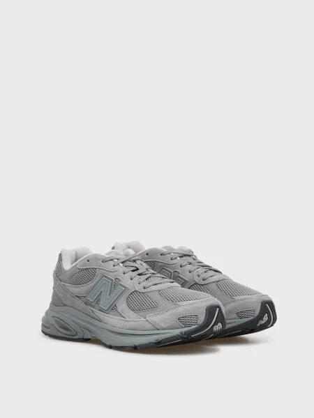 Замшевые кроссовки New Balance серые