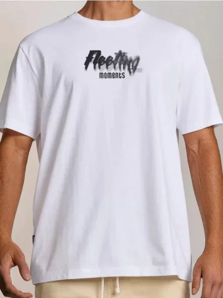 Sinsay koszulka comfort fit z nadrukiem w motyle biały