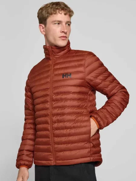 Kurtka pikowana z nadrukiem z logo Helly Hansen