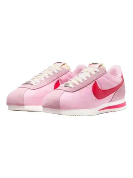 Pantofi Nike roz