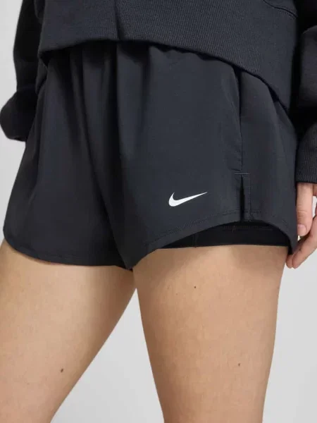 Szorty w efekcie 2 w 1 z logo model One' Nike Training czarne