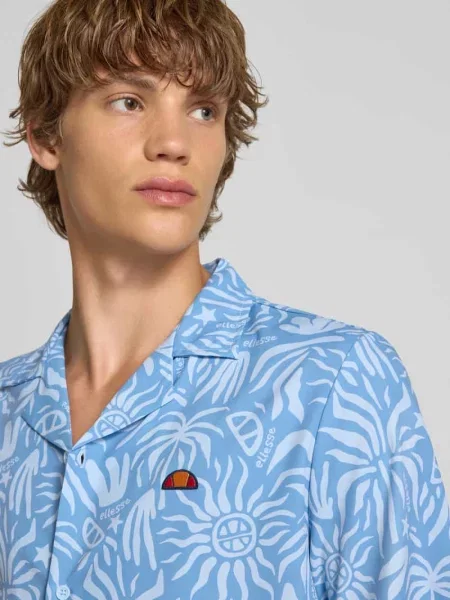 Koszula casualowa o kroju regular fit z naszywką z logo model ‘SUNNAMI’ Ellesse