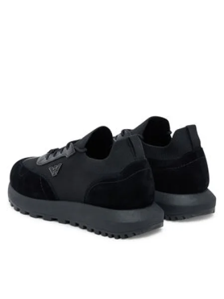 Sneakersy Emporio Armani čierna