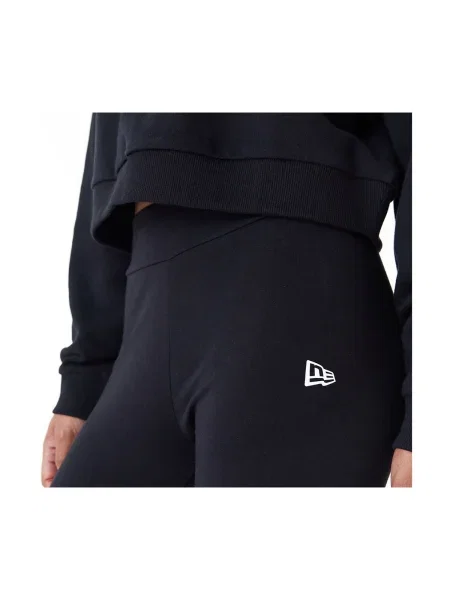 Dresuri New Era negru