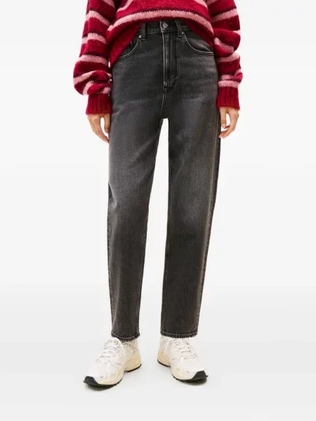 Traperice sužene Tommy Jeans dizajn s pet džepova siva