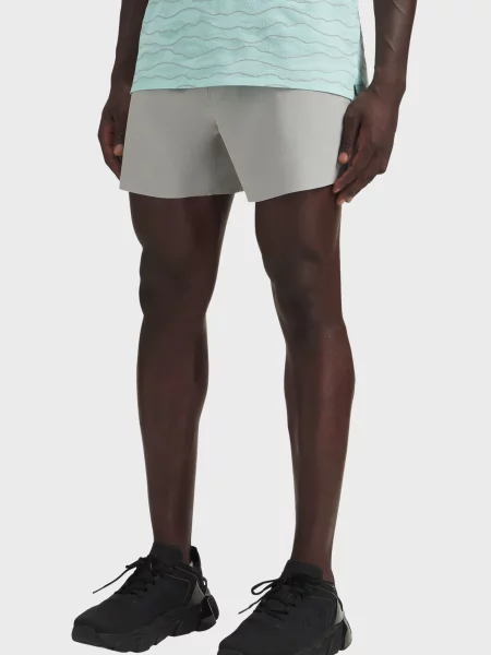 Короткие спортивные шорты Under Armour серые