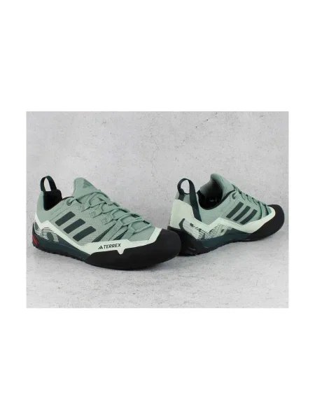 Pantofi Adidas