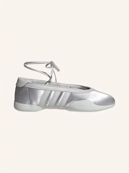 Adidas Originals Baleríny Taekwondo Mei stříbrná / světle šedá