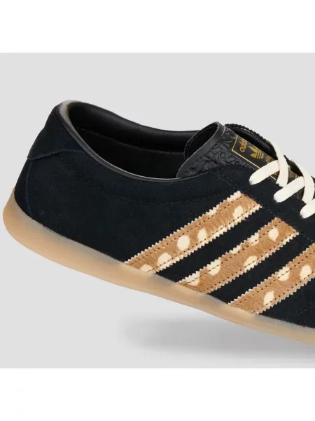 Pantofi Adidas maro