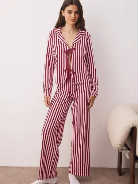 Trendyol Pijama roșu burgundy alb