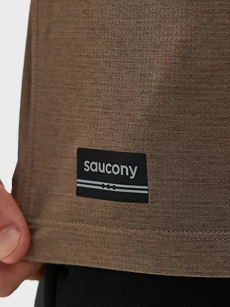 Футболка Saucony коричнева