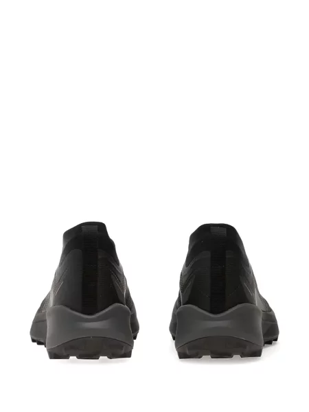 Căciulă Adidas cu șireturi din dantelă de drumeție negru