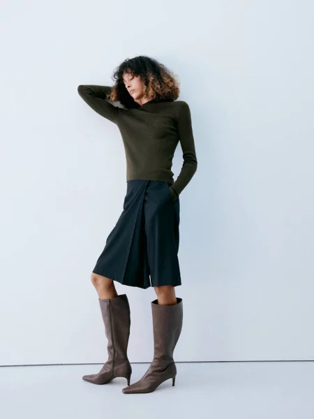 Sweter z dzianiny z półgolfem khaki Kobieta S MANGO