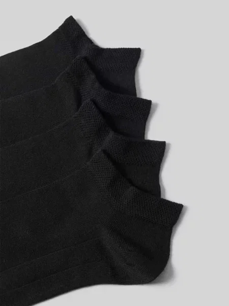 Skarpetki w kroju slim fit z mieszanki w zestawie 4 szt. Christian Berg Men czarne