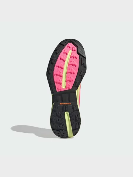 Кроссовки Adidas Terrex розовые