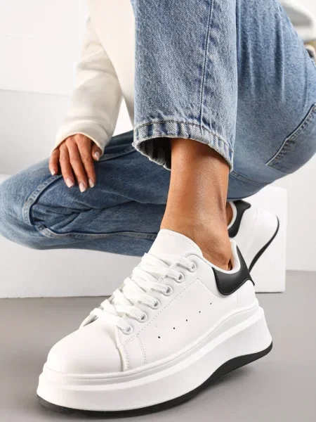 Sneakerși Alb-Negru cu Platformă și Șiret din Imitatie de Piele Filamena alb