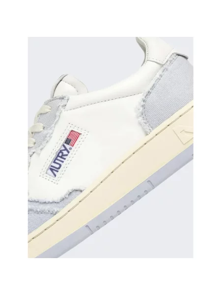 Sneakersy Autry białe