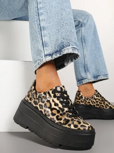 Sneakers maro